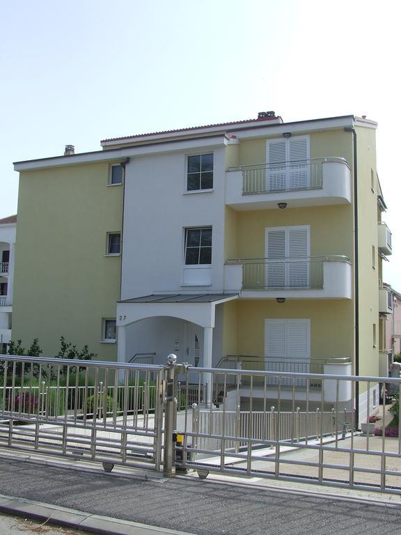 זאדאר Apartments Renato מראה חיצוני תמונה